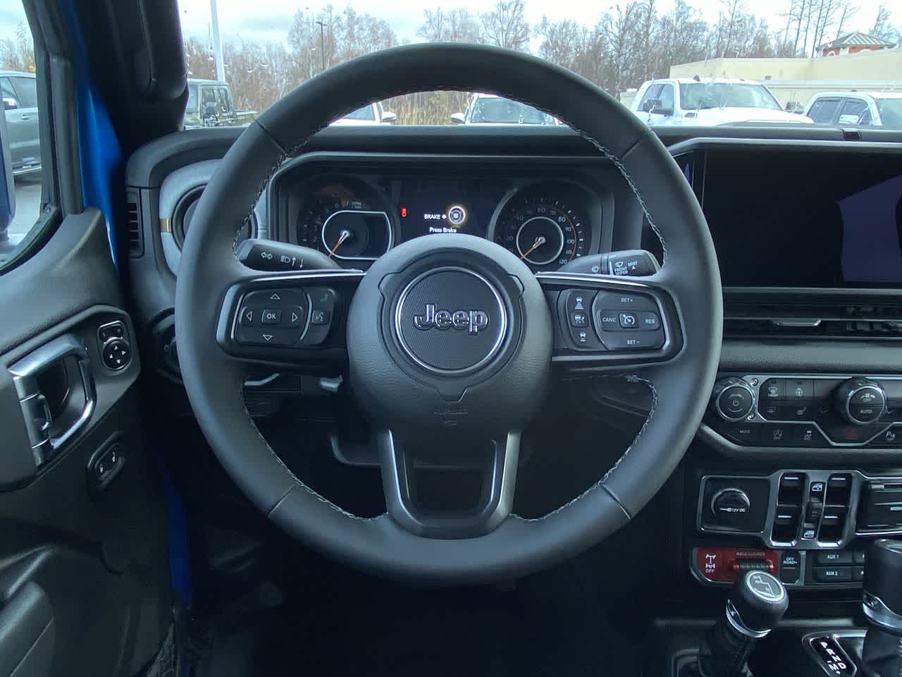 Thumbnail: 2025 Jeep Gladiator - 14