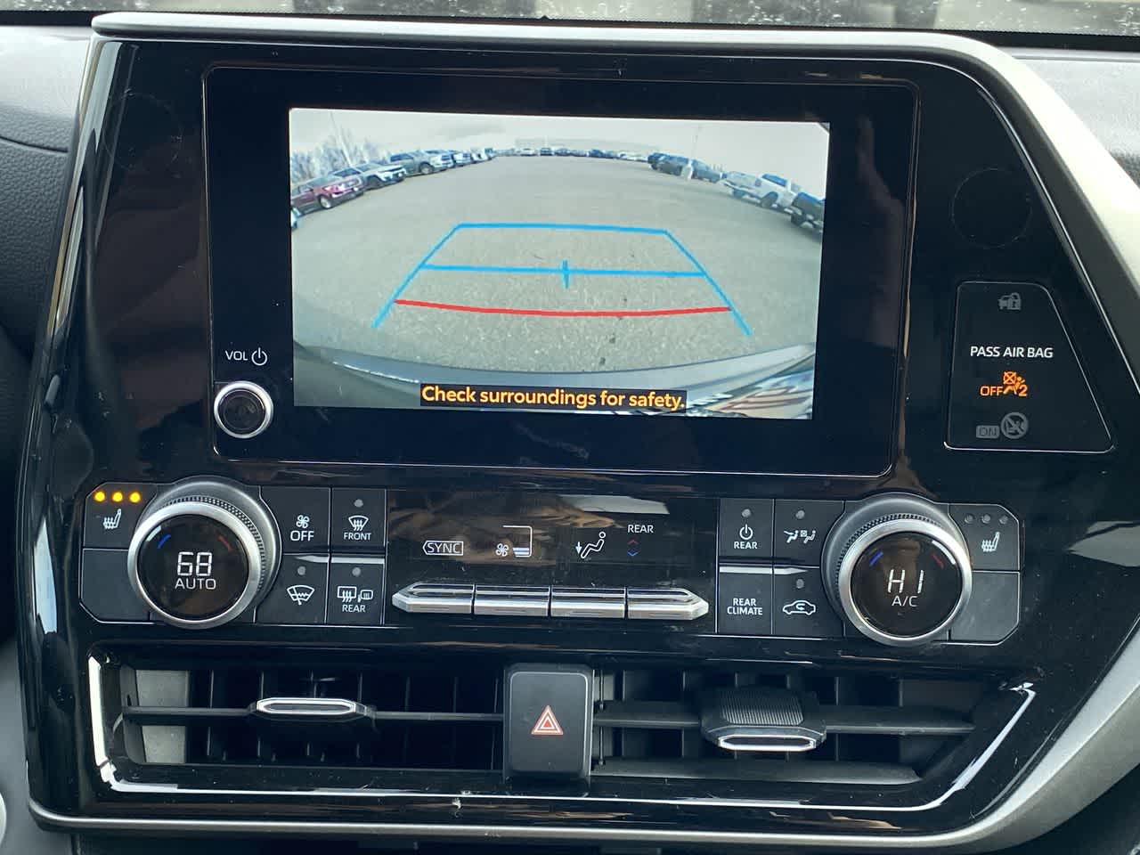 Thumbnail: 2024 Toyota Highlander - 23