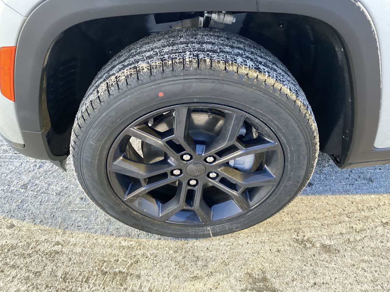 Thumbnail: 2025 Jeep Grand Cherokee - 10