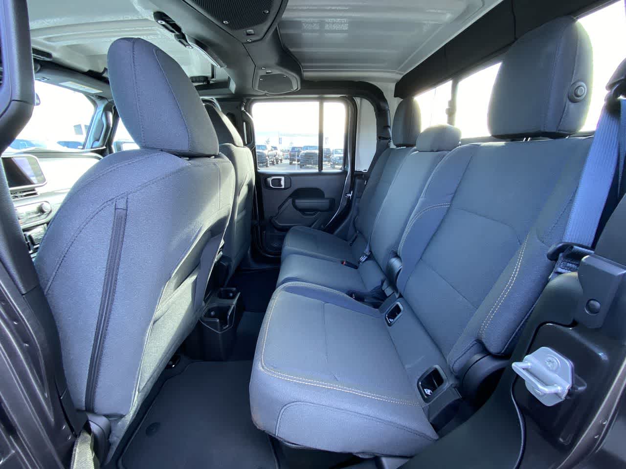 Thumbnail: 2025 Jeep Gladiator - 23