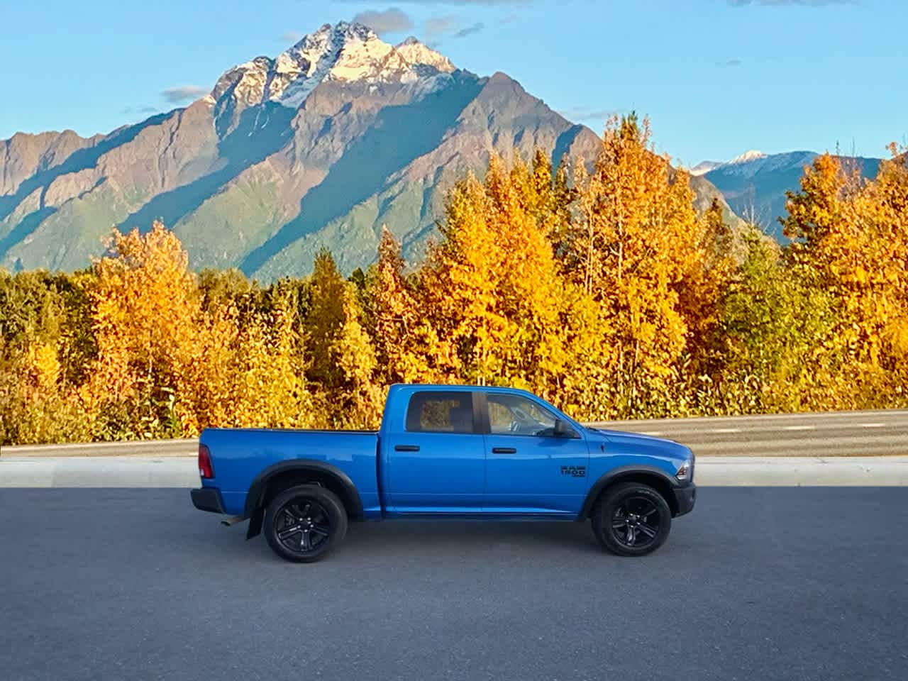 Thumbnail: 2024 RAM 1500 Classic - 6