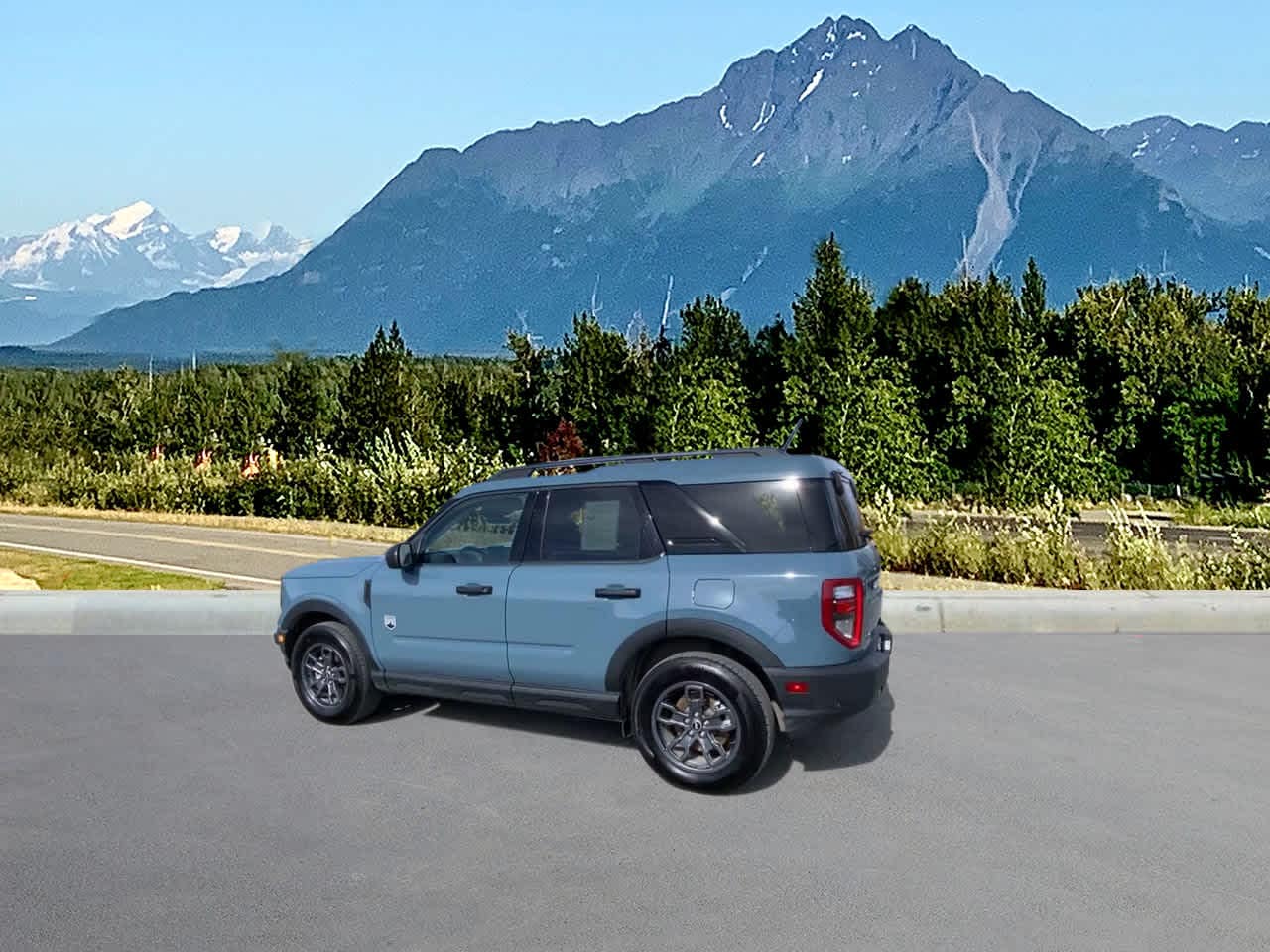 Thumbnail: 2023 Ford Bronco Sport - 3