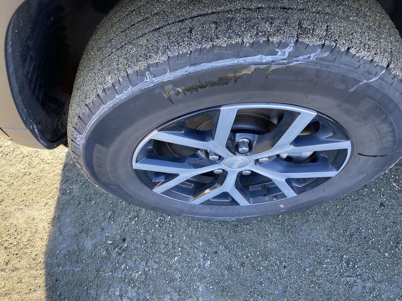 Thumbnail: 2024 Jeep Grand Cherokee L - 10