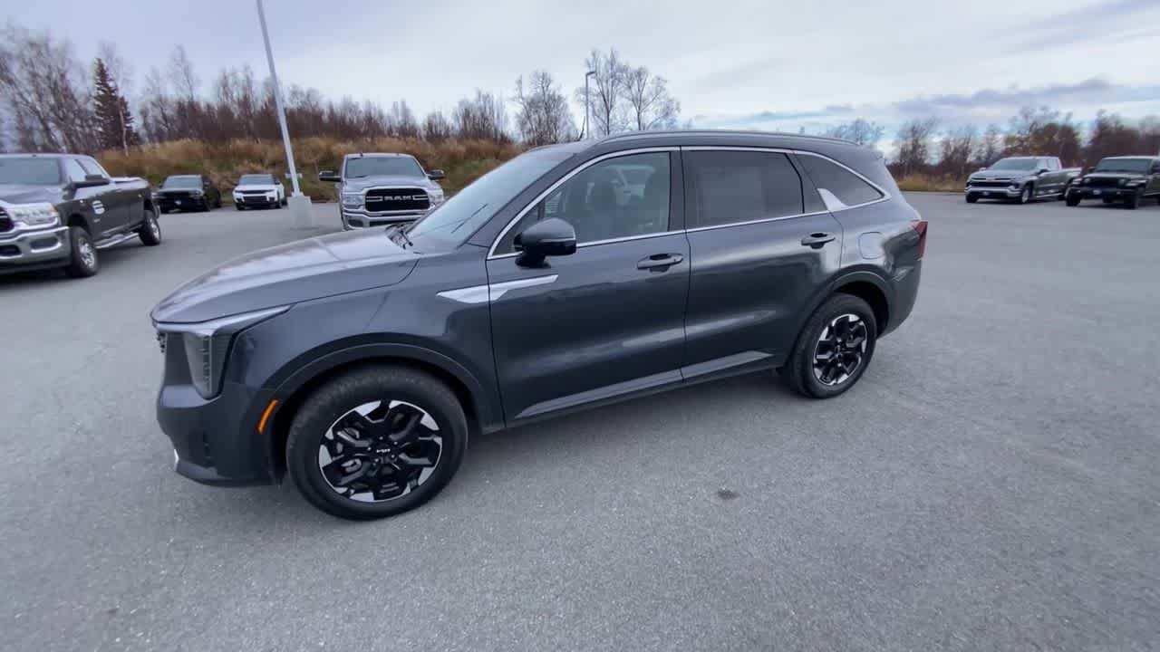 Thumbnail: 2024 Kia Sorento - 9