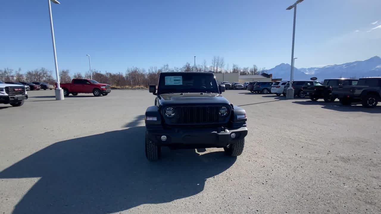 Thumbnail: 2025 Jeep Wrangler - 8