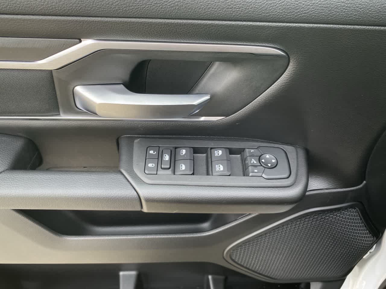 Thumbnail: 2026 RAM 1500 - 13