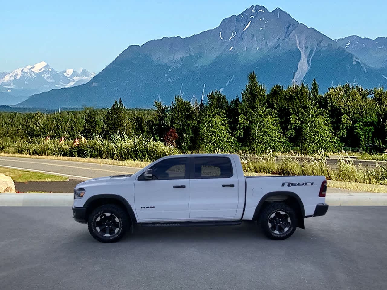 Thumbnail: 2022 RAM 1500 - 3