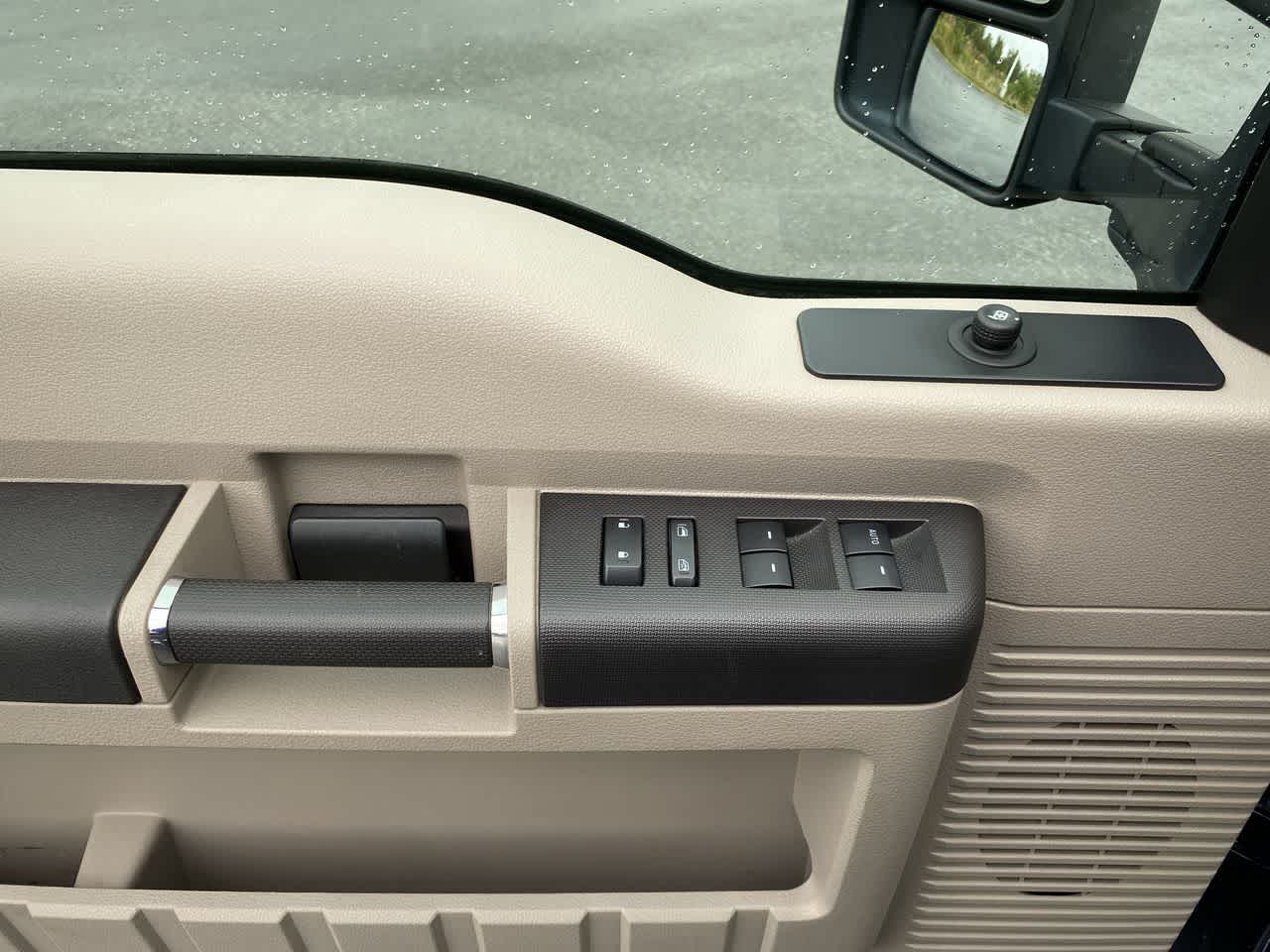 Thumbnail: 2009 Ford F-350 - 13