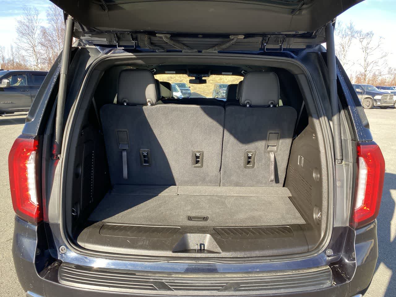 Thumbnail: 2021 GMC Yukon - 31