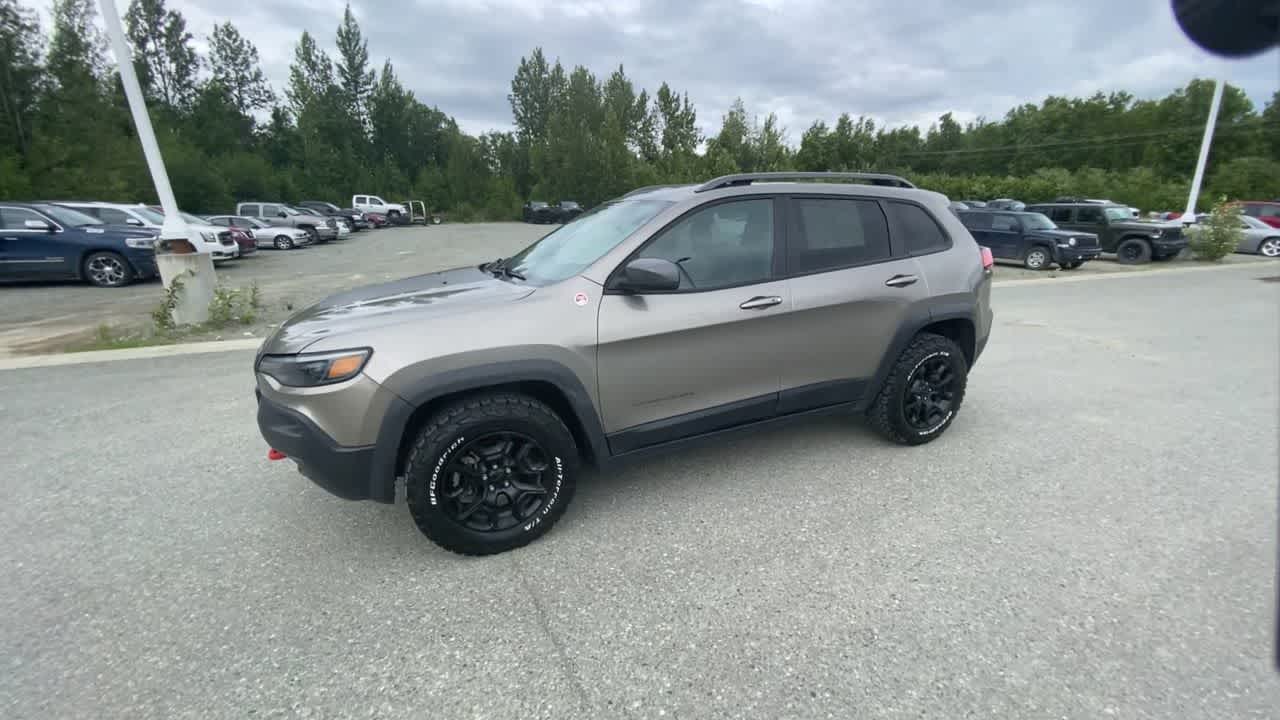 Thumbnail: 2020 Jeep Cherokee - 9