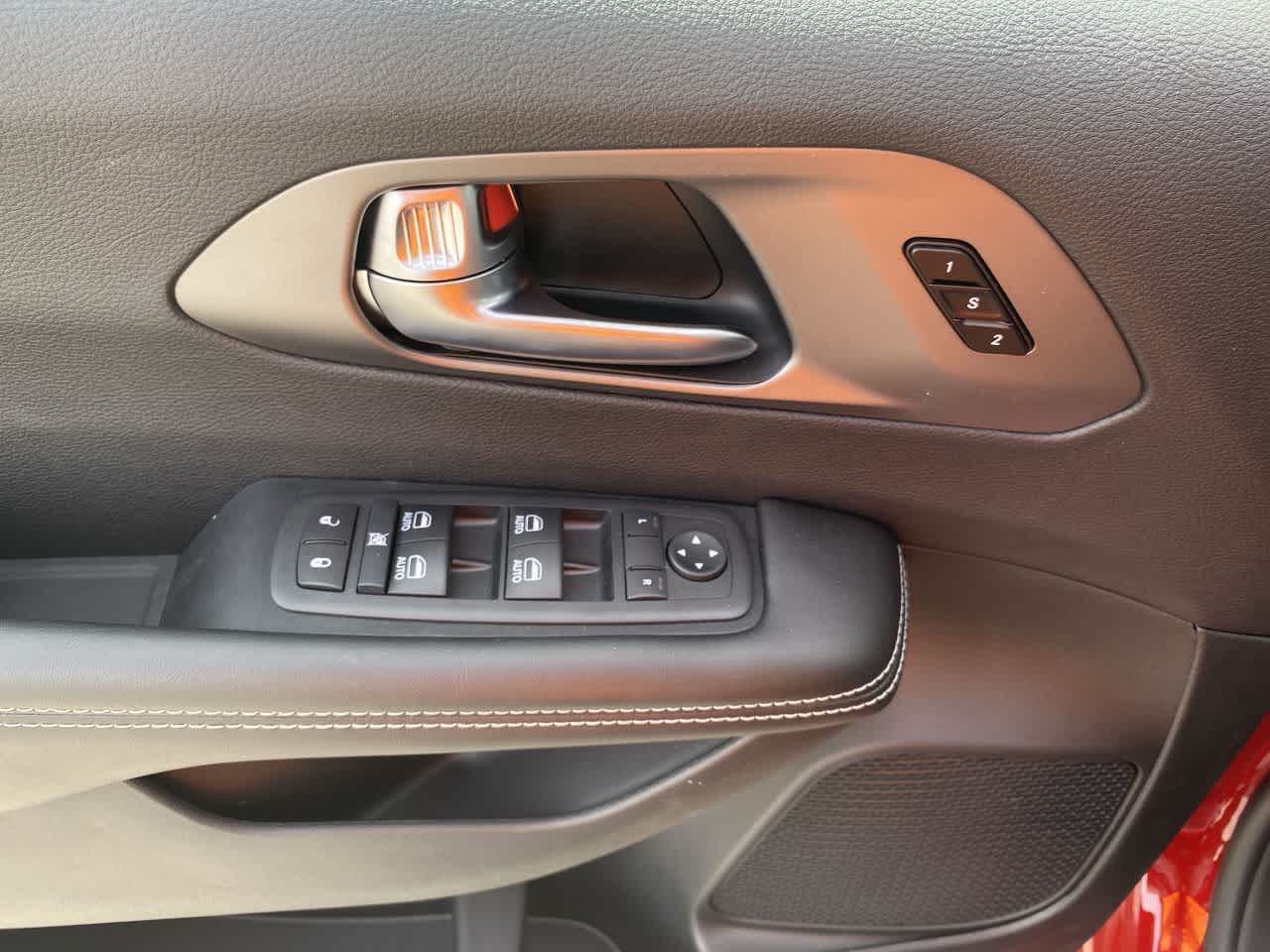 Thumbnail: 2027 Chrysler Pacifica - 13