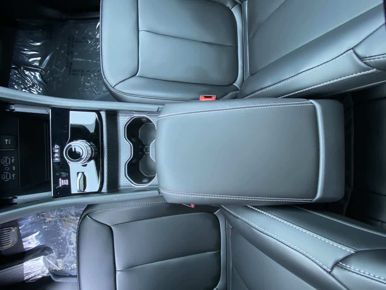 Thumbnail: 2026 Jeep Grand Cherokee - 22