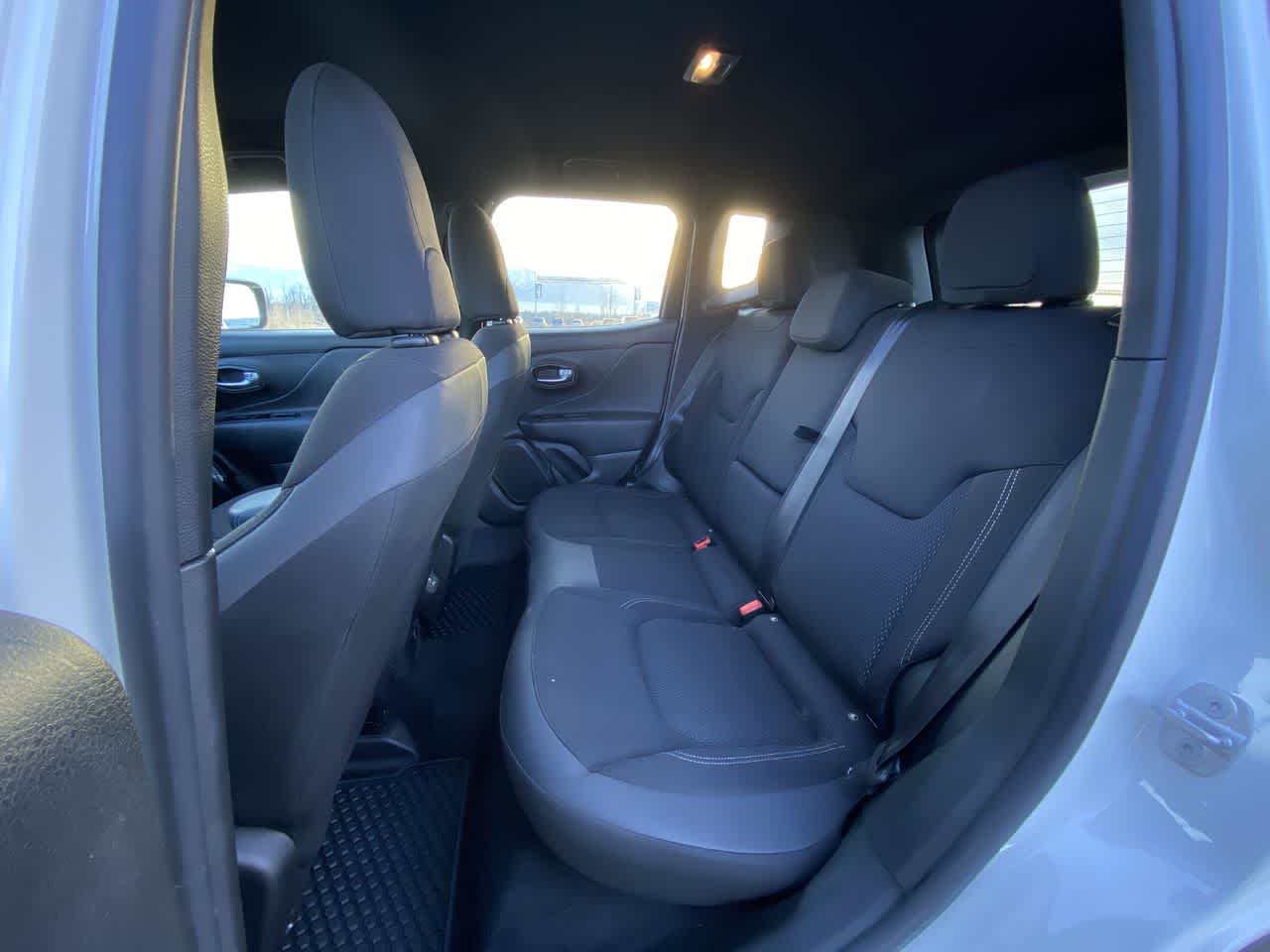 Thumbnail: 2022 Jeep Renegade - 22