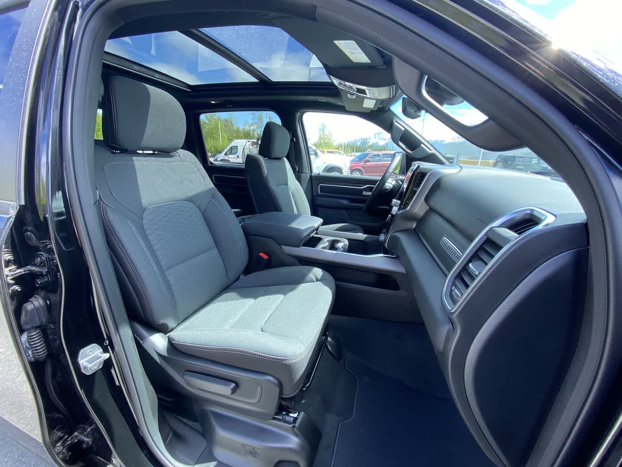 Thumbnail: 2026 RAM 1500 - 27