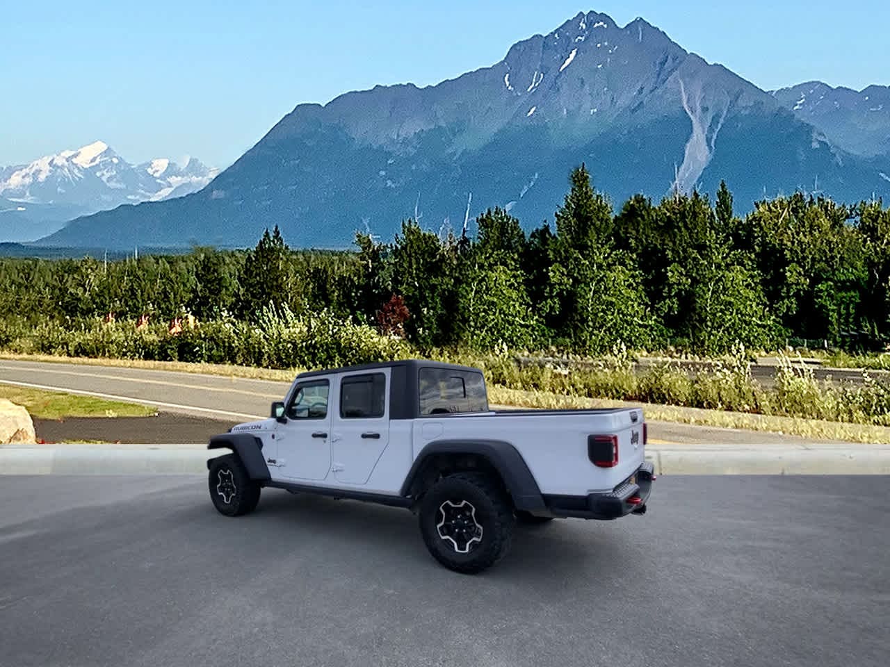 Thumbnail: 2021 Jeep Gladiator - 3