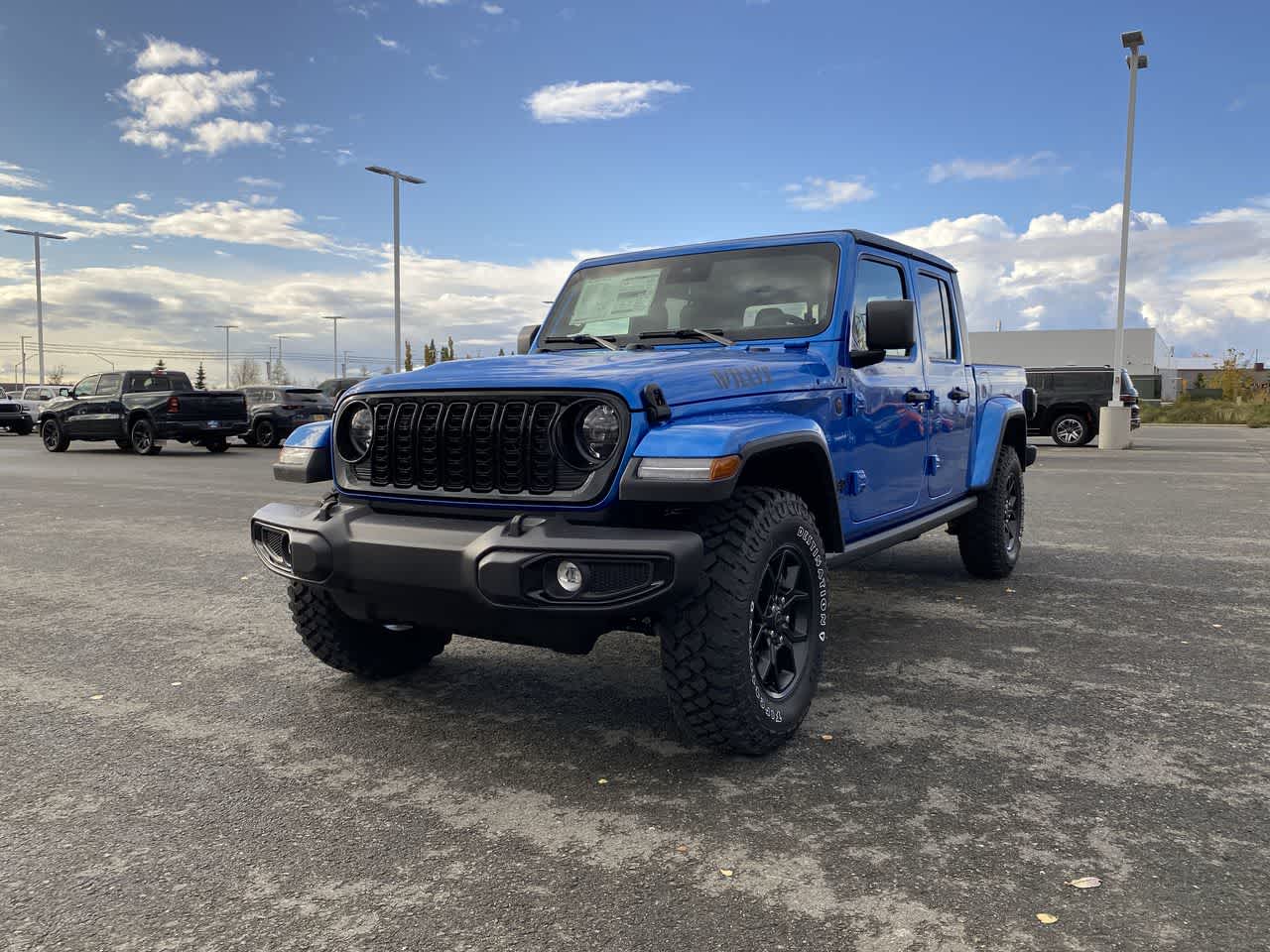 Thumbnail: 2025 Jeep Gladiator - 2