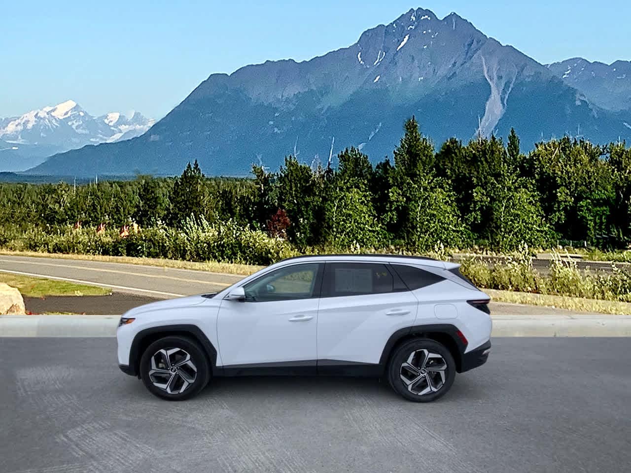 Thumbnail: 2024 Hyundai Tucson - 3