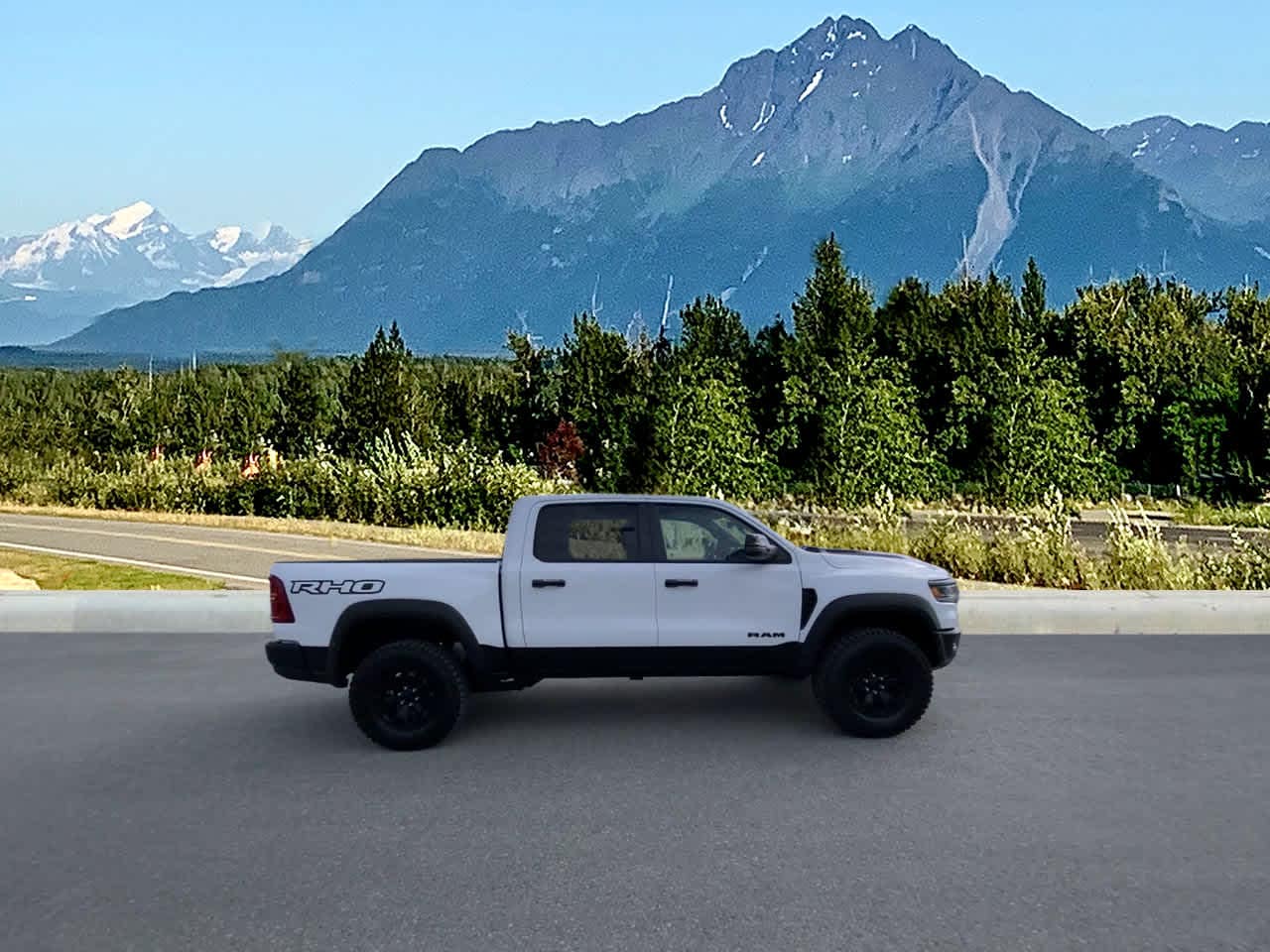 Thumbnail: 2026 RAM 1500 - 6