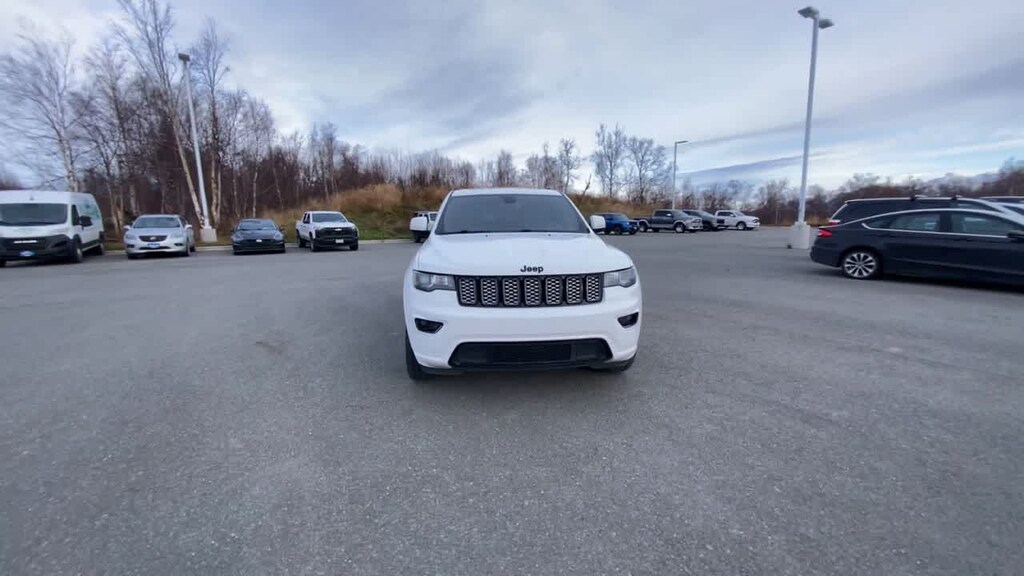 Used 2020 Jeep Grand Cherokee Altitude SUV