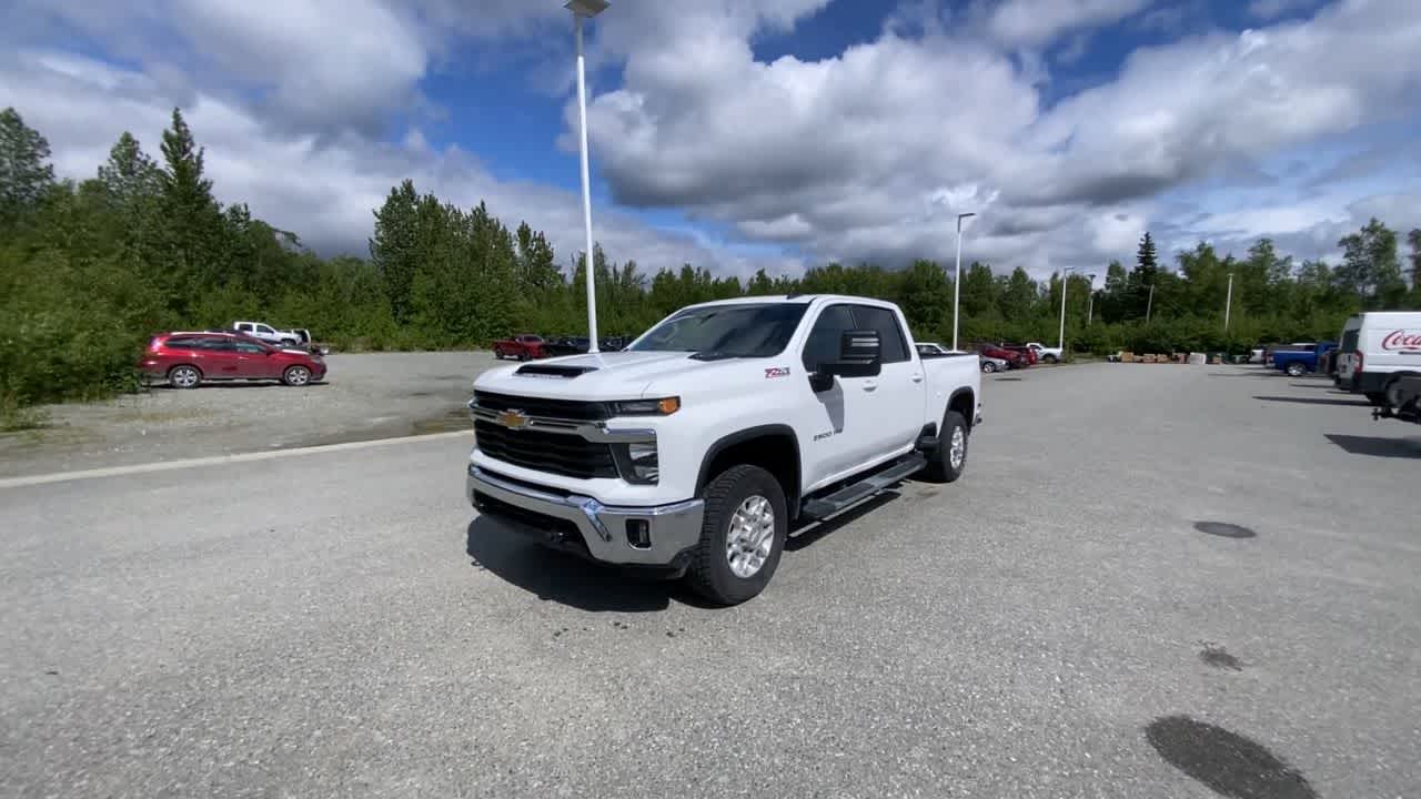 Thumbnail: 2024 Chevrolet Silverado 2500 - 9