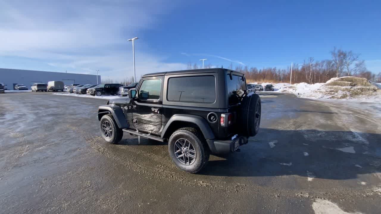 Thumbnail: 2026 Jeep Wrangler - 9