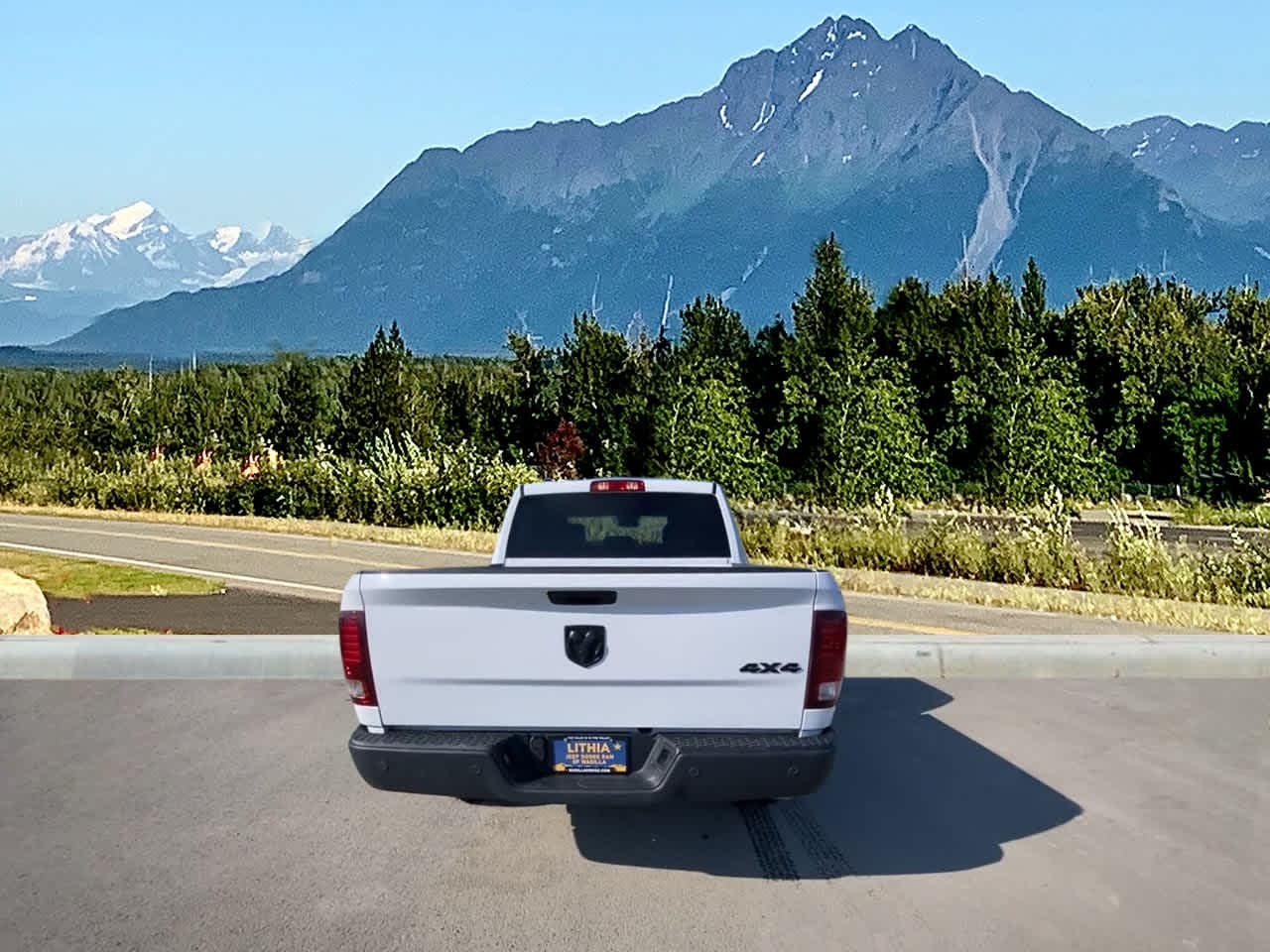 Thumbnail: 2024 RAM 1500 Classic - 4