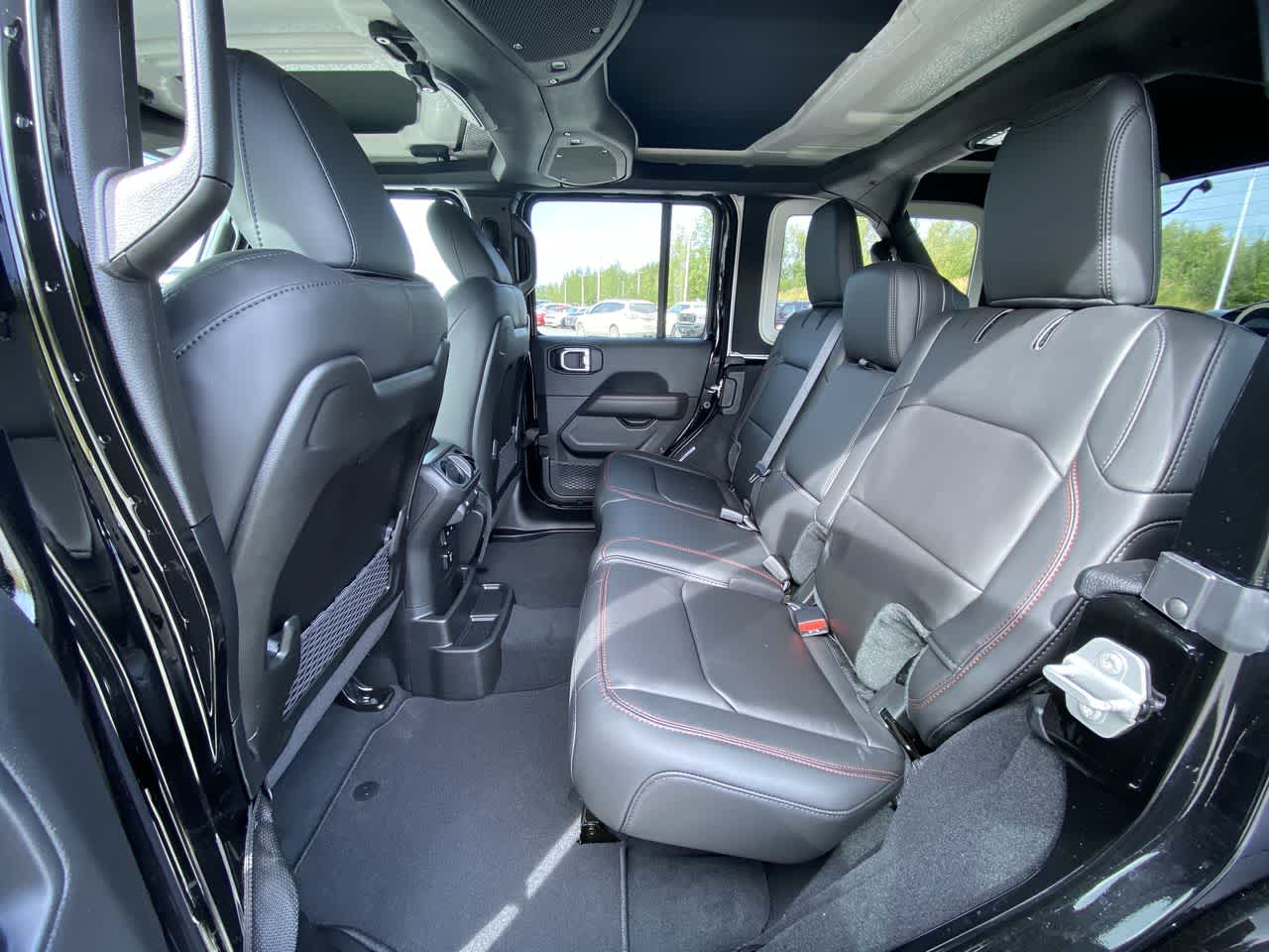 Thumbnail: 2025 Jeep Wrangler - 25