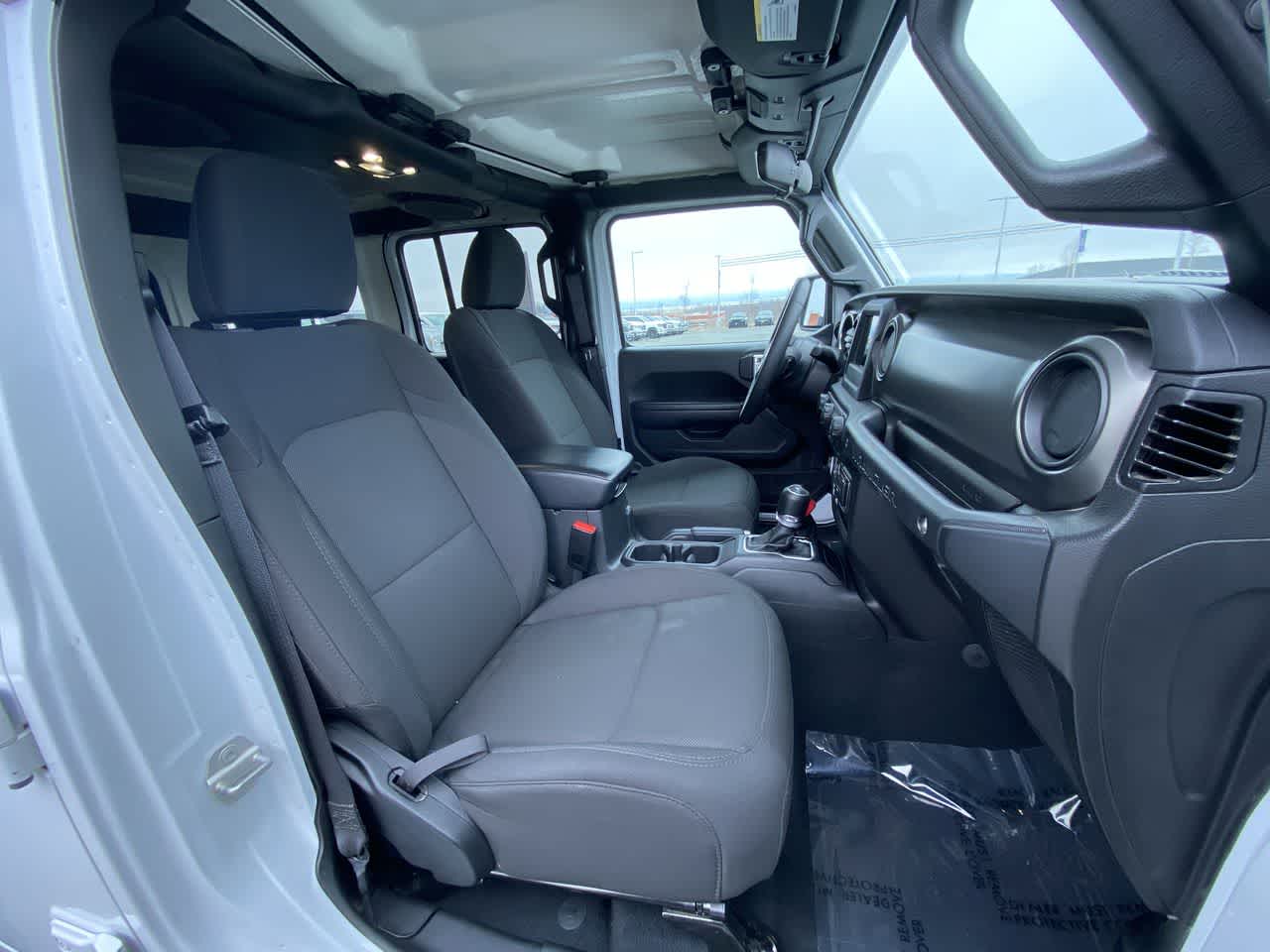 Thumbnail: 2023 Jeep Wrangler - 27
