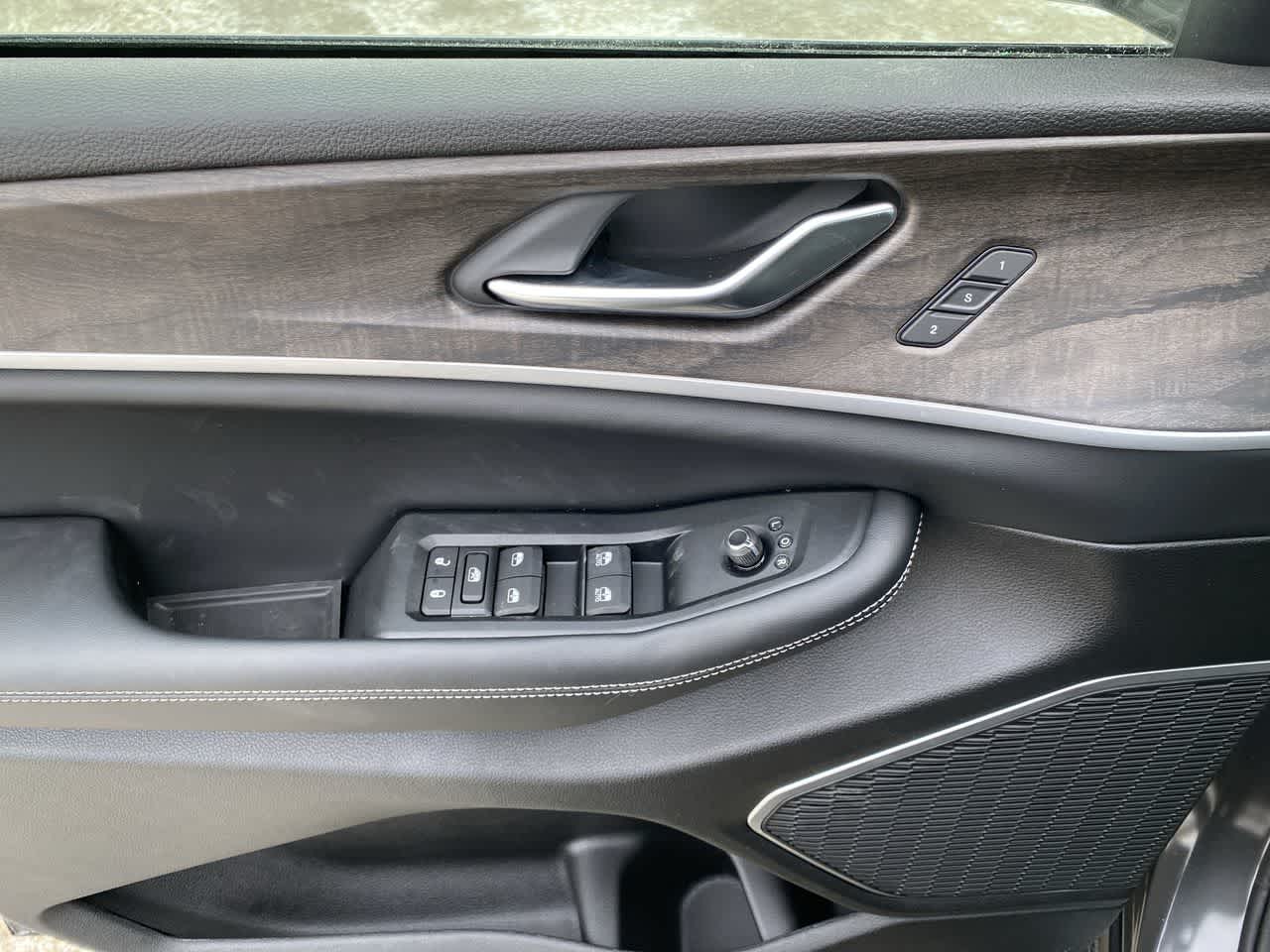 Thumbnail: 2026 Jeep Grand Cherokee - 13