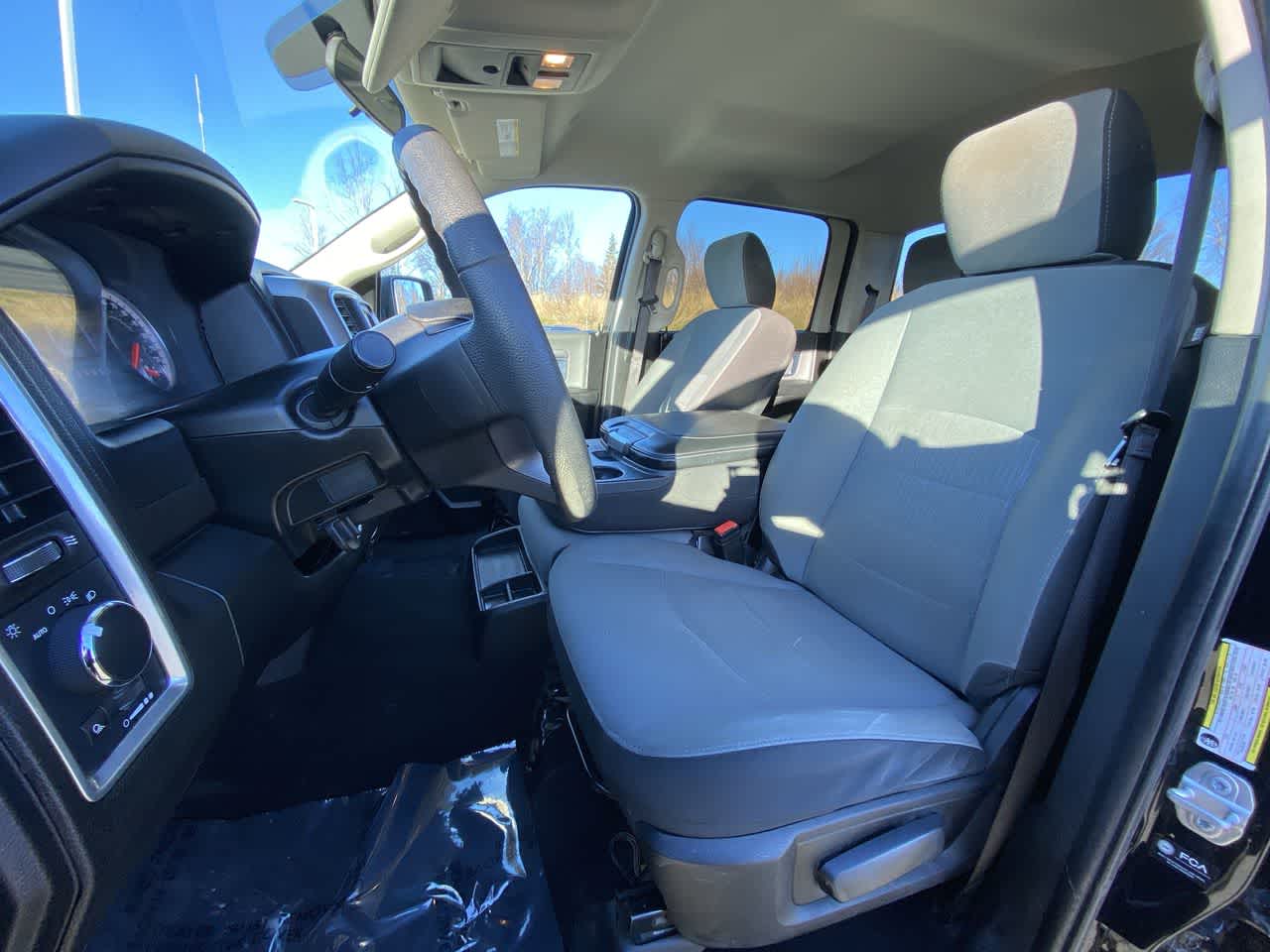 Thumbnail: 2022 RAM 1500 Classic - 17