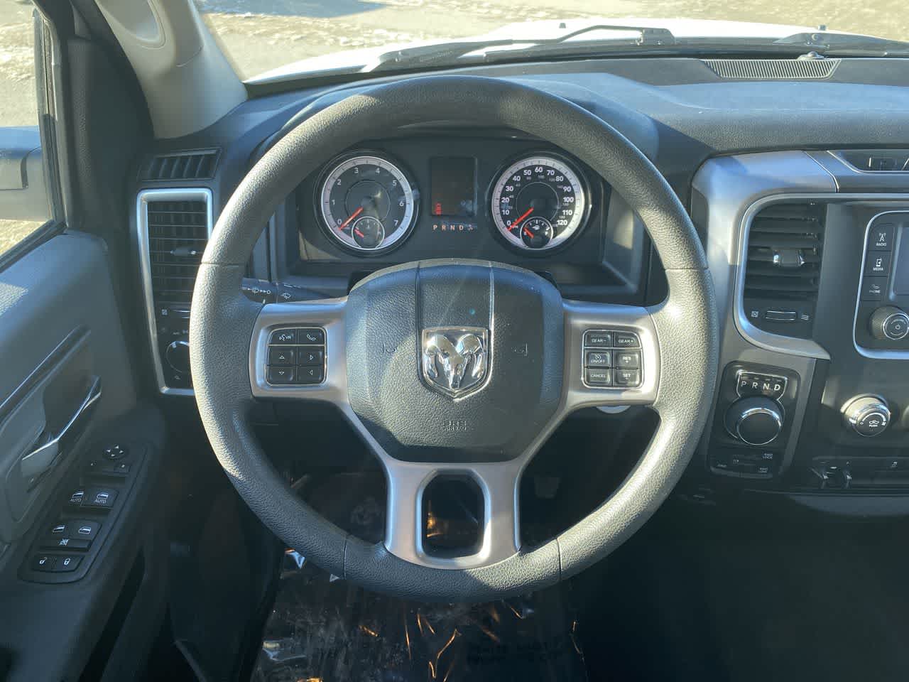 Thumbnail: 2022 RAM 1500 Classic - 14