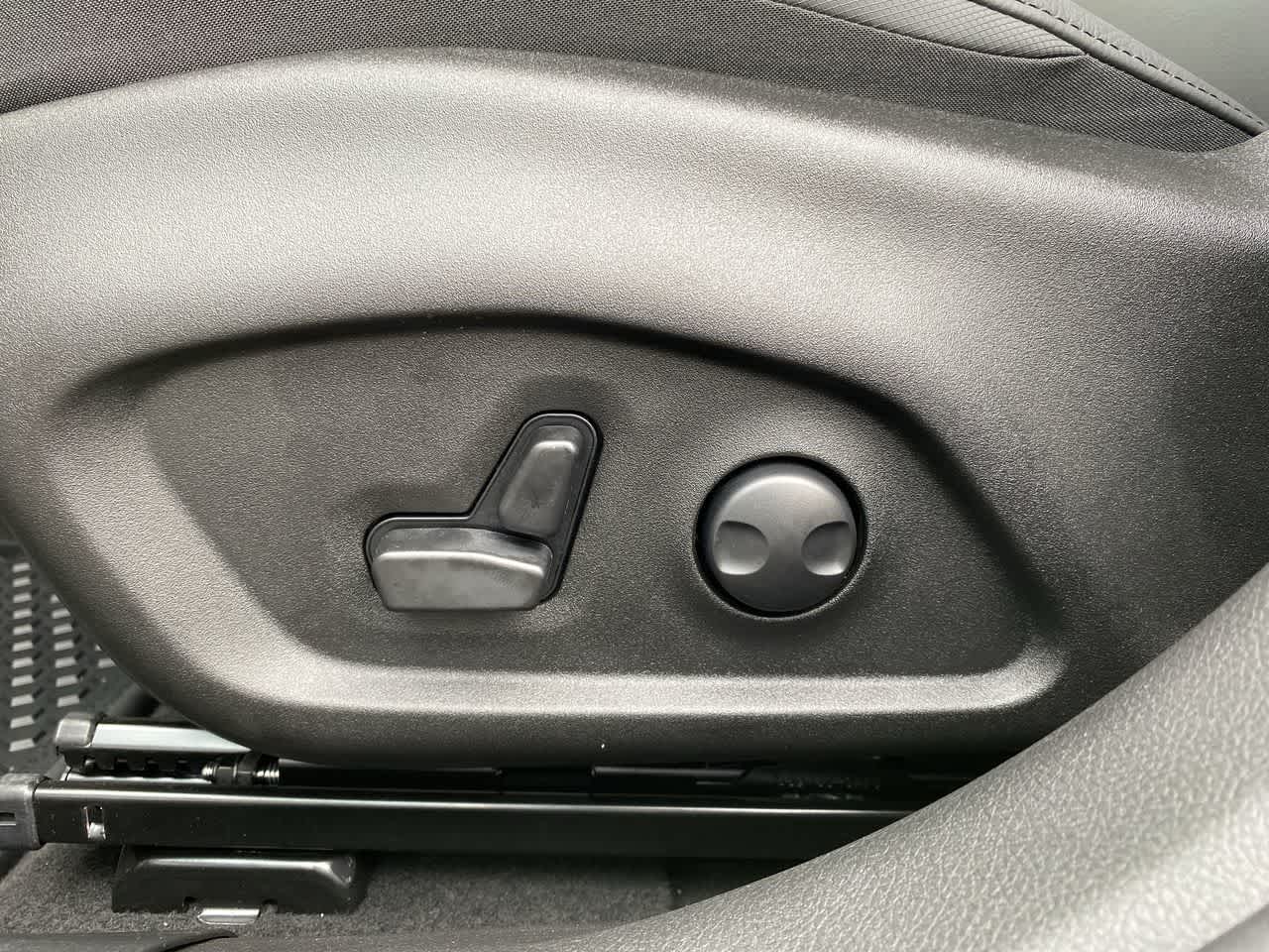 Thumbnail: 2023 Jeep Renegade - 12