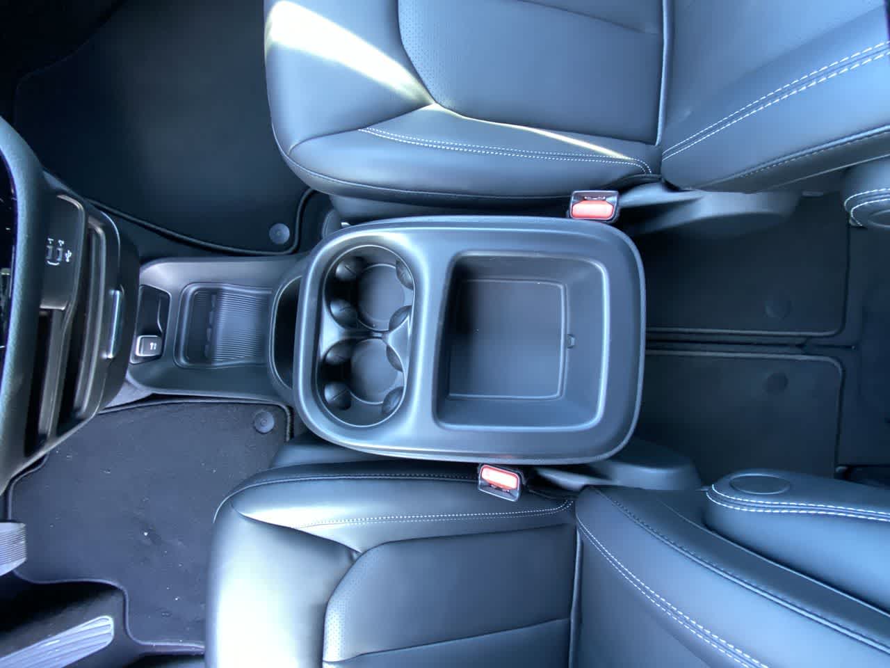 Thumbnail: 2026 Chrysler Pacifica - 21