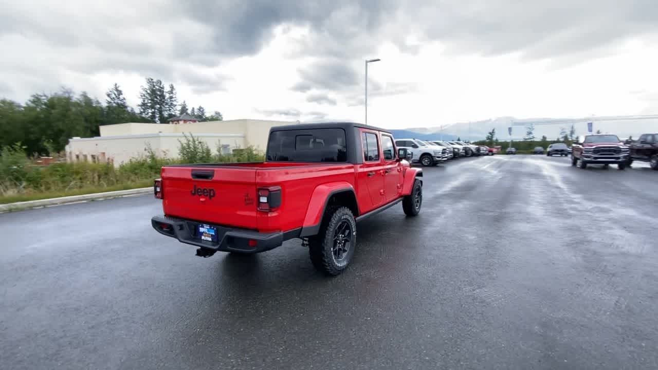 Thumbnail: 2025 Jeep Gladiator - 13