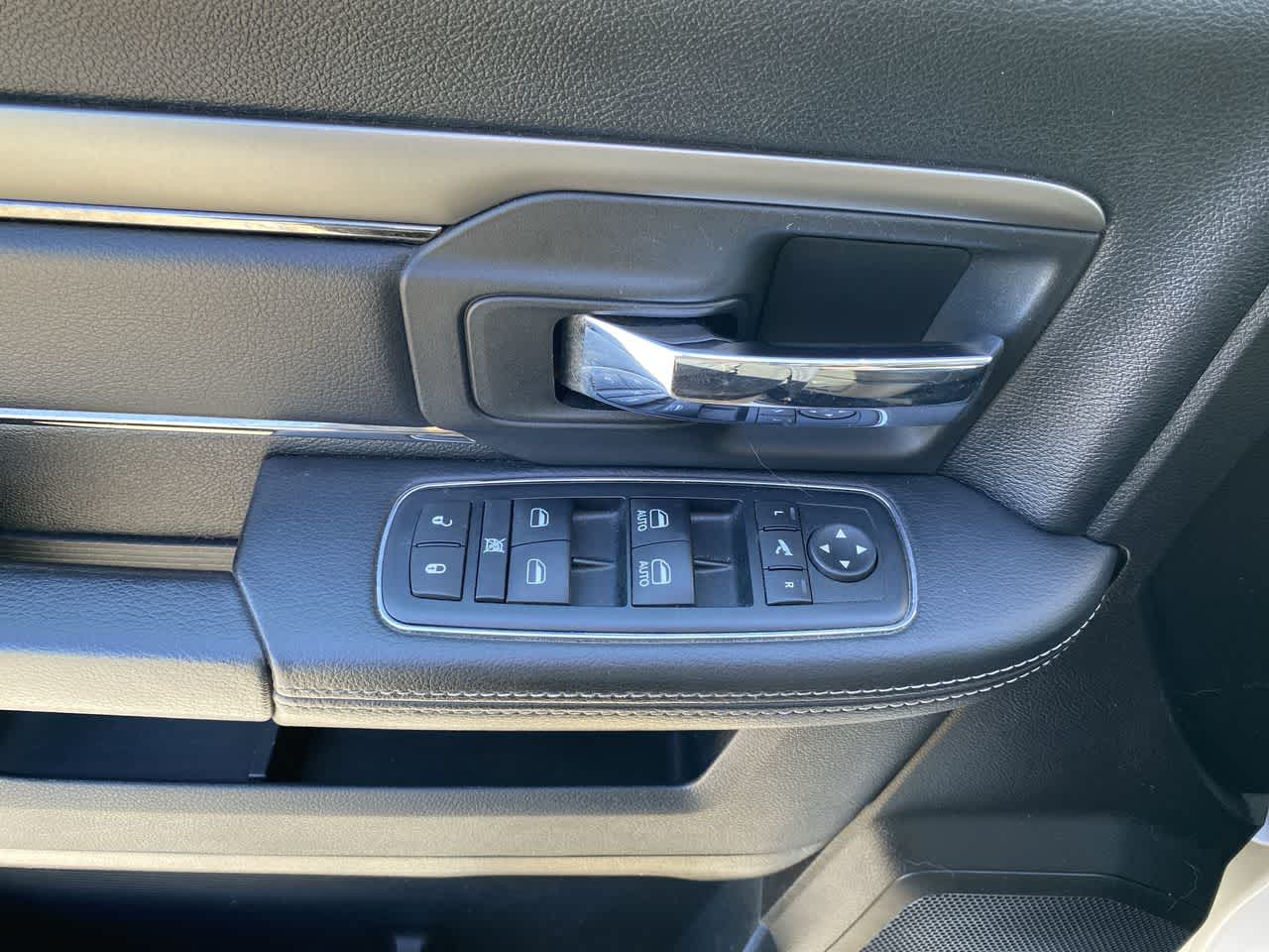 2017 RAM 1500 Sport 13