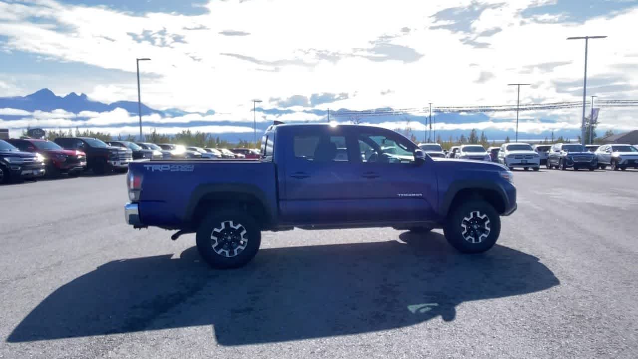 Thumbnail: 2023 Toyota Tacoma - 15