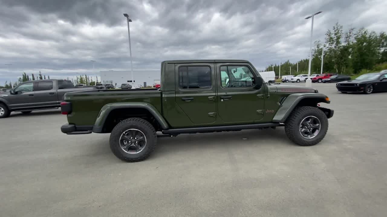 Thumbnail: 2023 Jeep Gladiator - 15