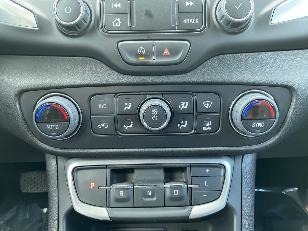 Thumbnail: 2024 GMC Terrain - 19