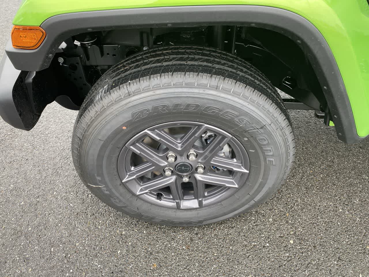 Thumbnail: 2025 Jeep Gladiator - 10