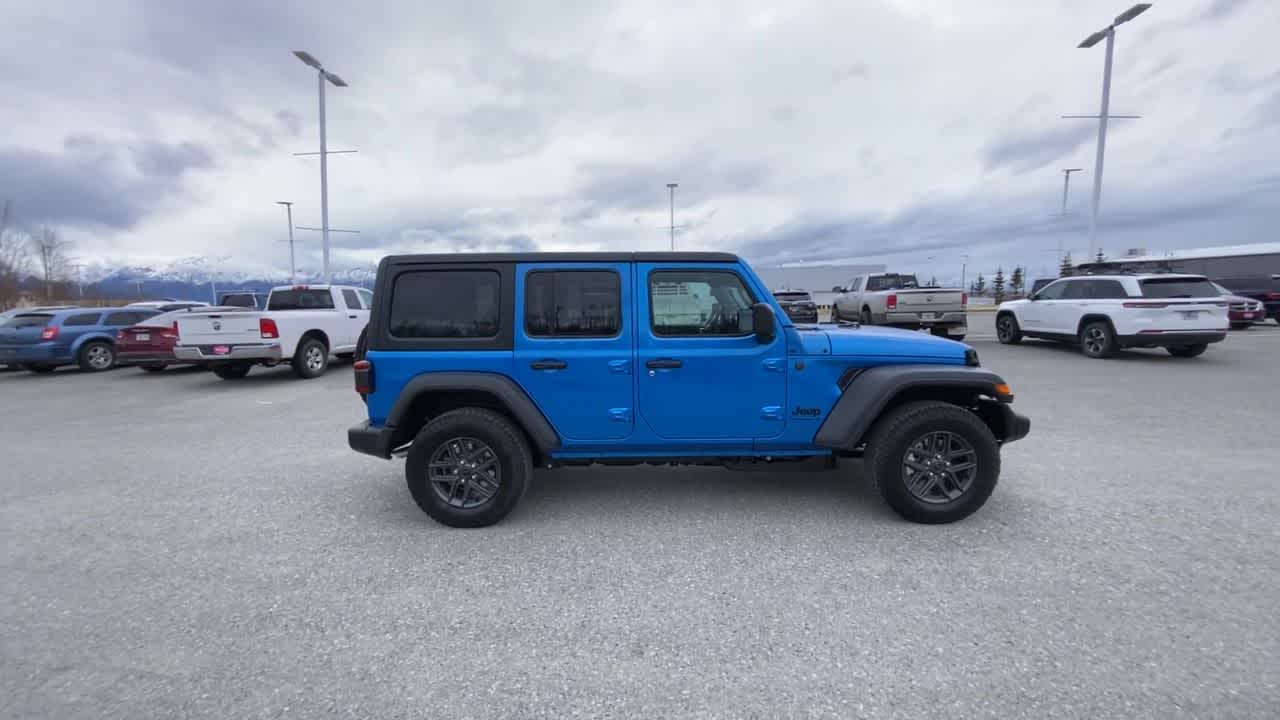 Thumbnail: 2026 Jeep Wrangler - 15