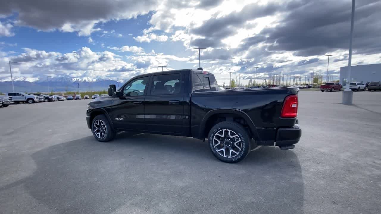 Thumbnail: 2025 RAM 1500 - 9