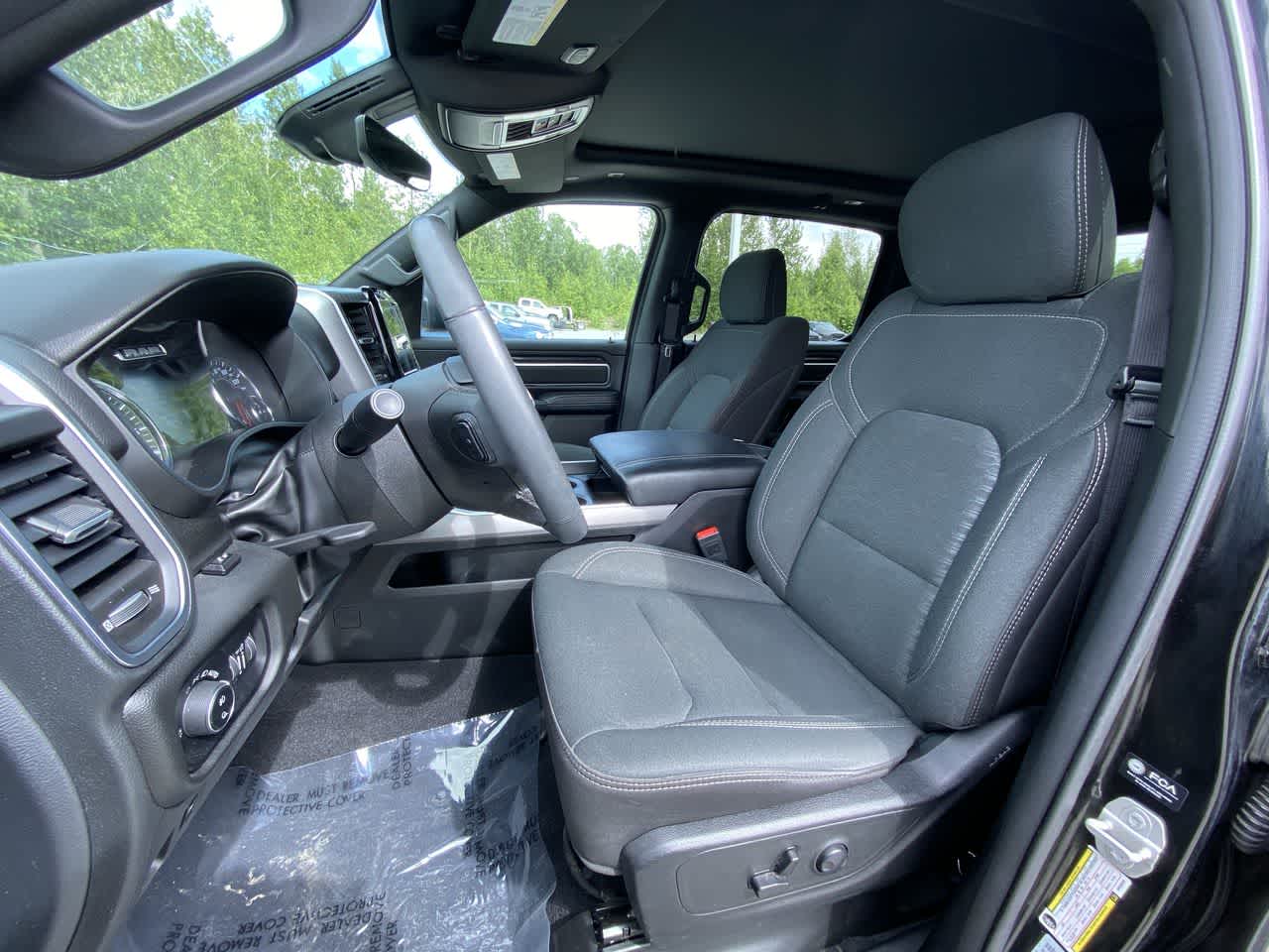 Thumbnail: 2025 RAM 1500 - 11