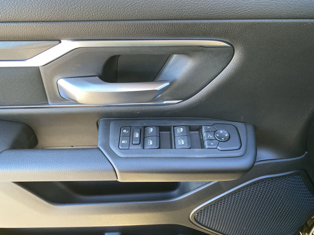 Thumbnail: 2026 RAM 1500 - 13