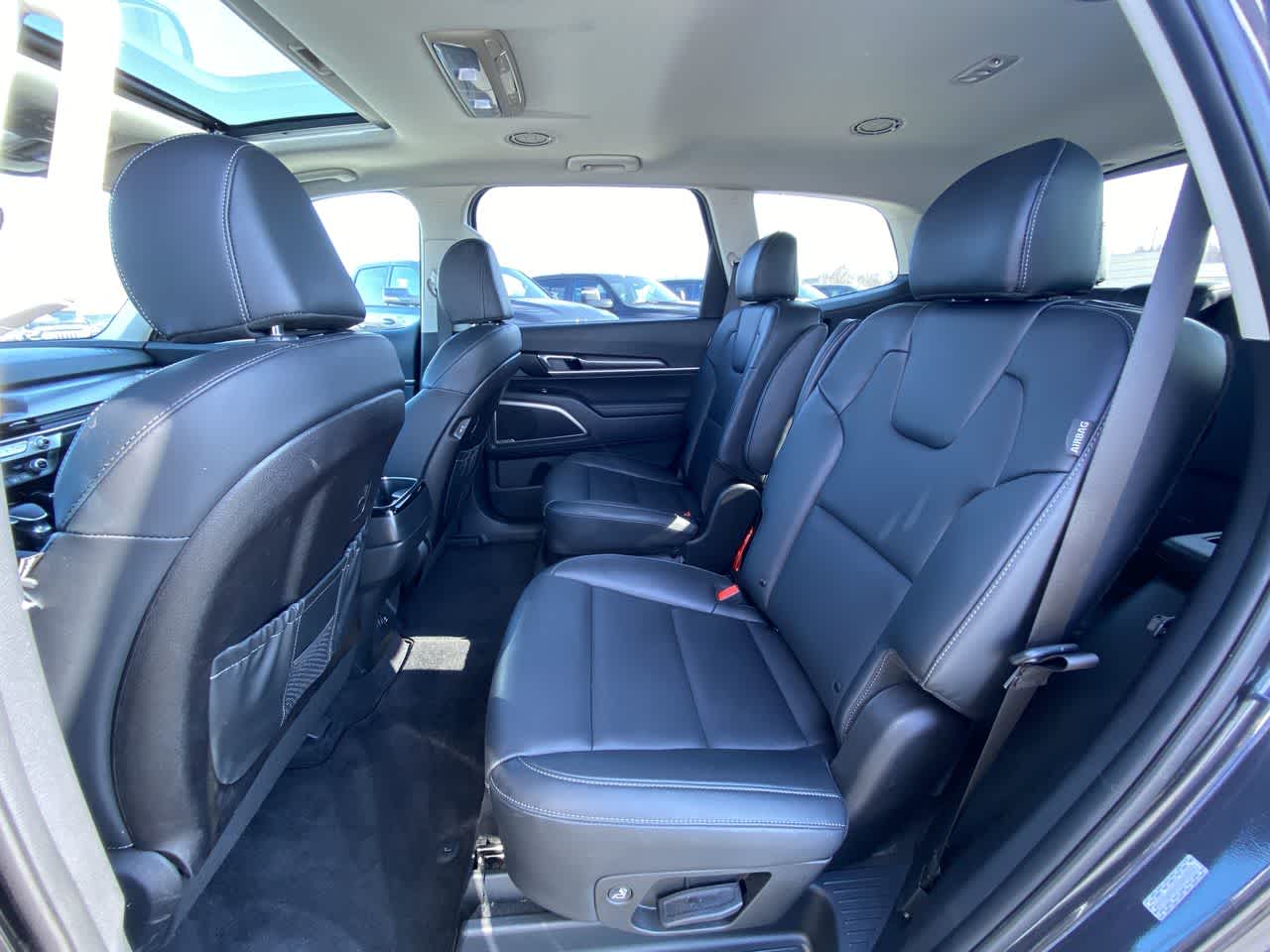 Thumbnail: 2025 Kia Telluride - 24