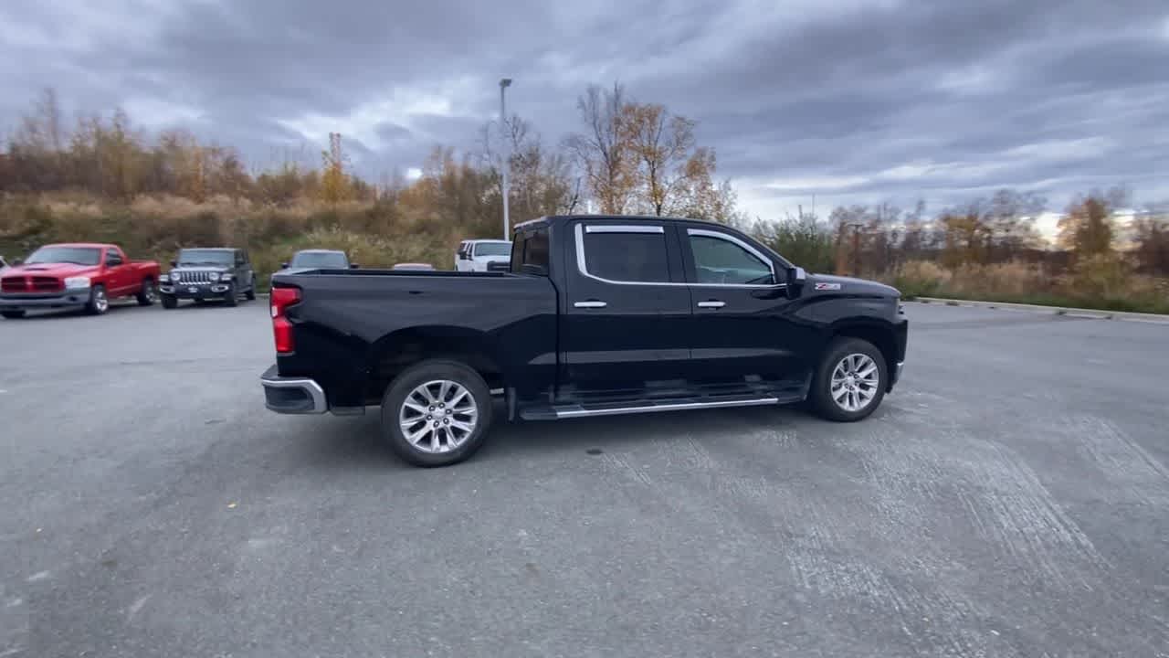 Thumbnail: 2021 Chevrolet Silverado 1500 - 15