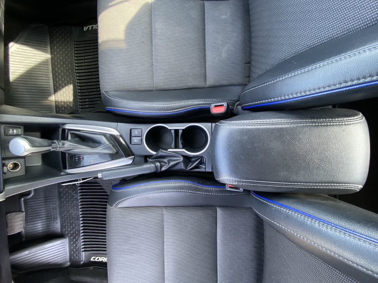 Thumbnail: 2018 Toyota Corolla - 21