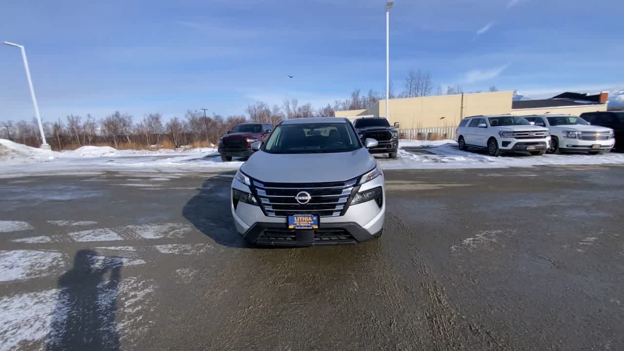 Thumbnail: 2025 Nissan Rogue - 12