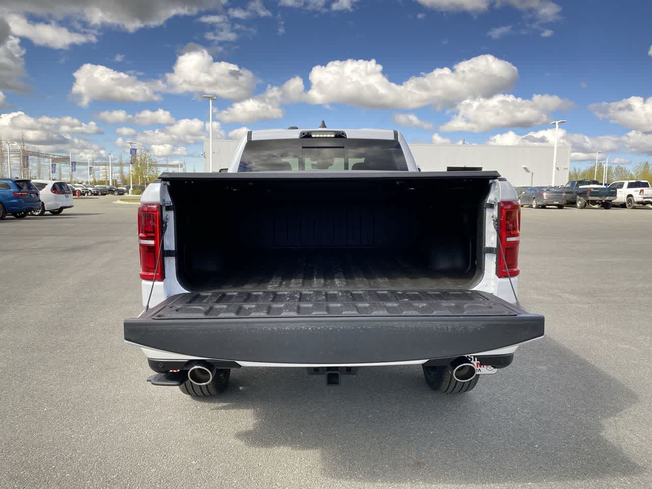 Thumbnail: 2025 RAM 1500 - 32