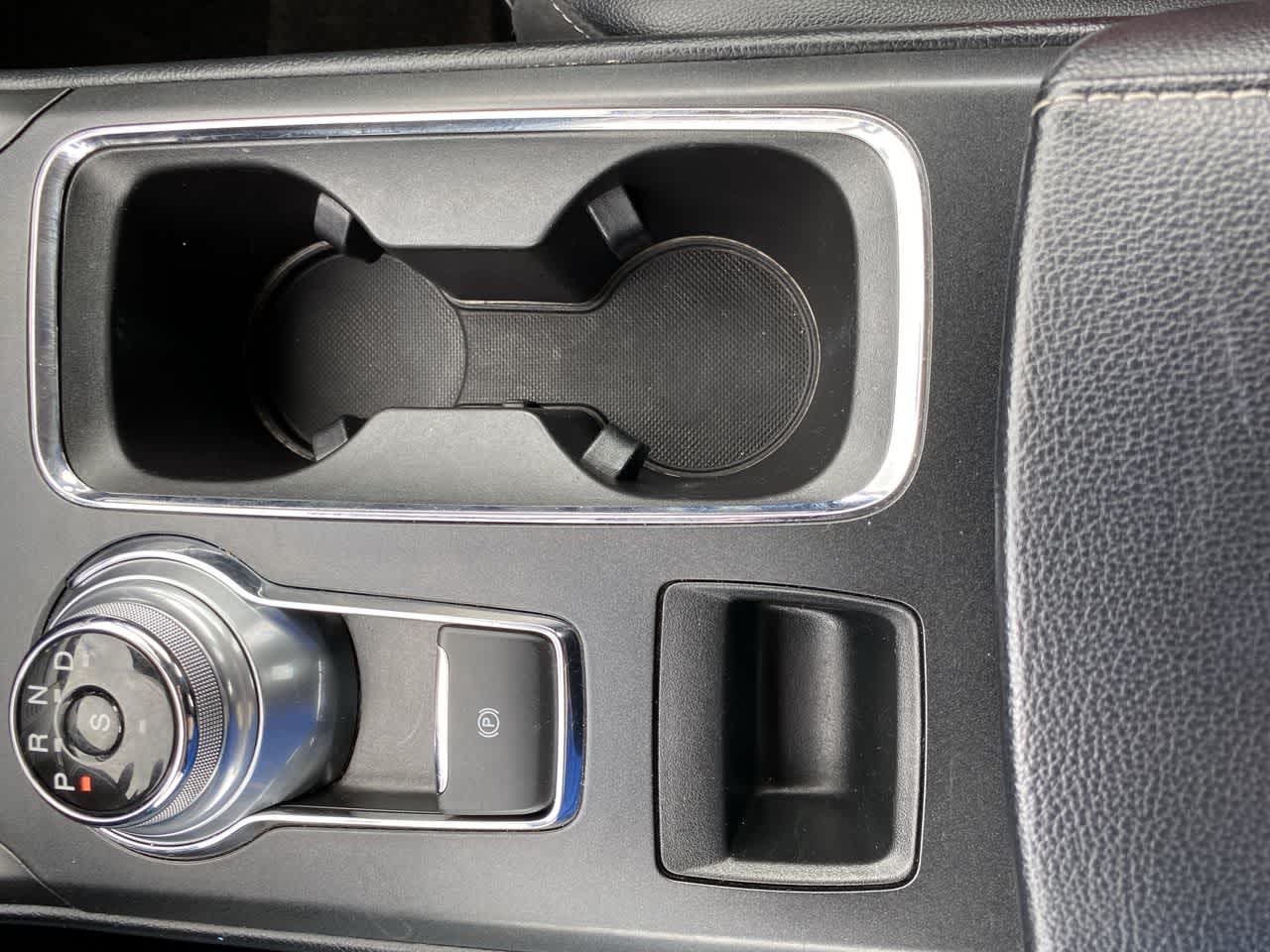 Thumbnail: 2020 Ford Fusion - 21