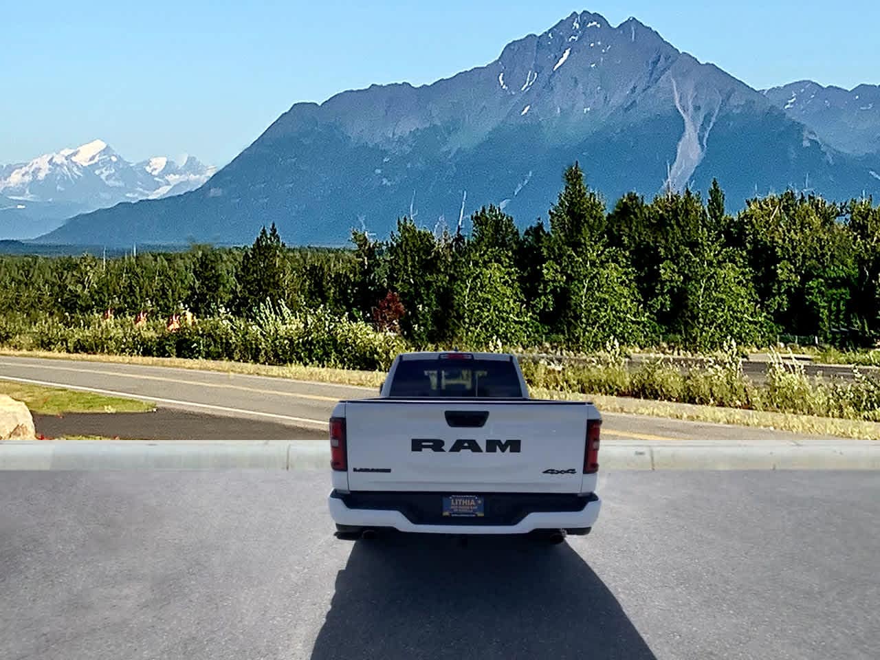 Thumbnail: 2026 RAM 1500 - 4